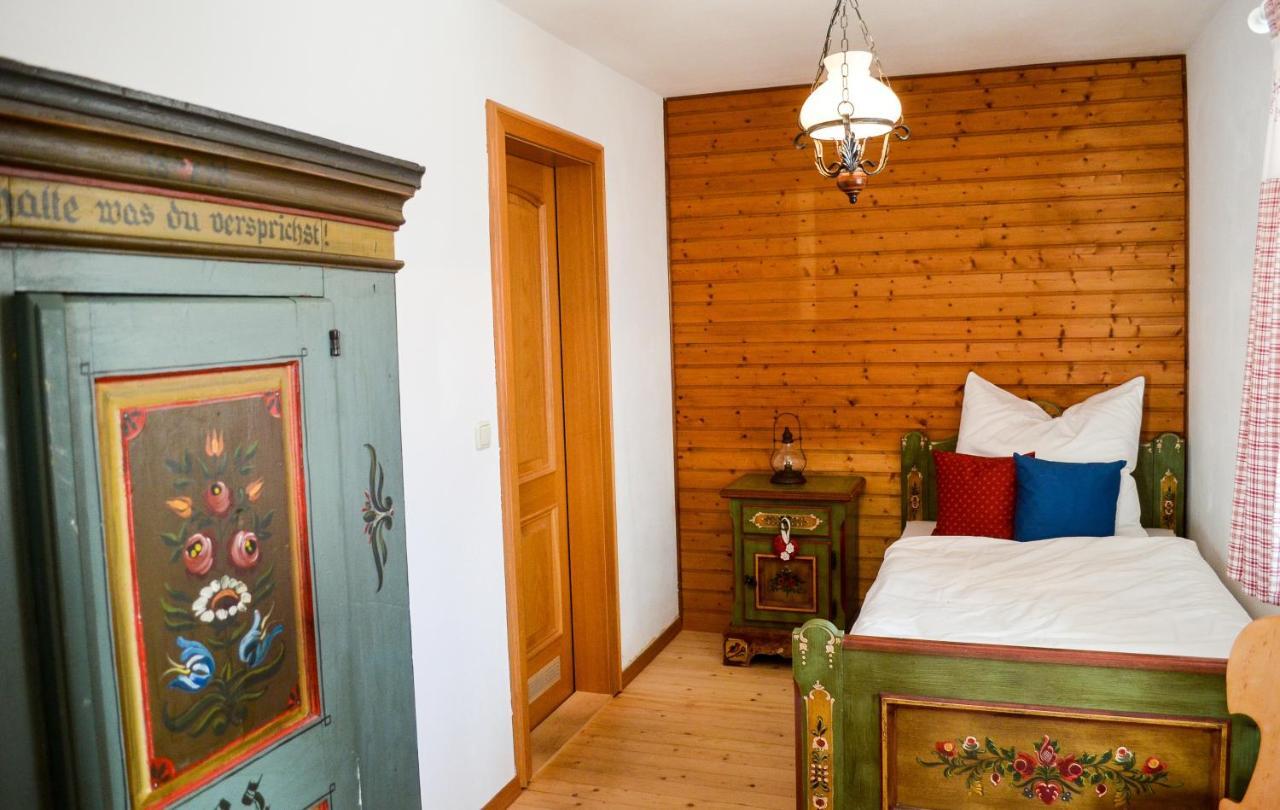 Berggasthof Karntner Alm Hotel Mittenwald Bagian luar foto