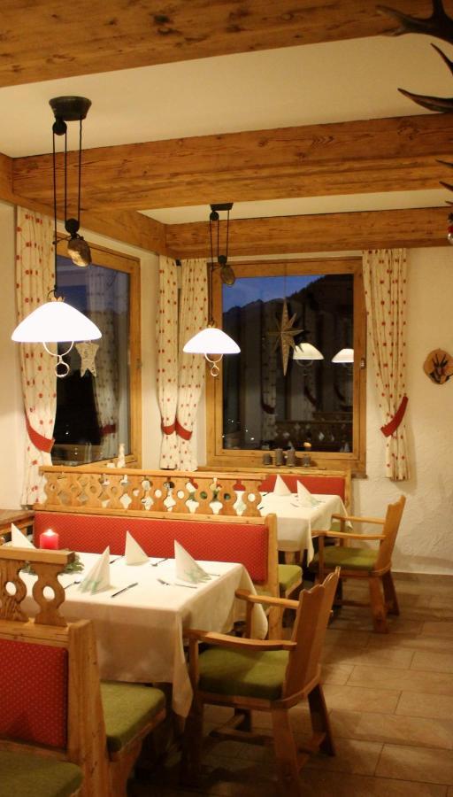 Berggasthof Karntner Alm Hotel Mittenwald Bagian luar foto