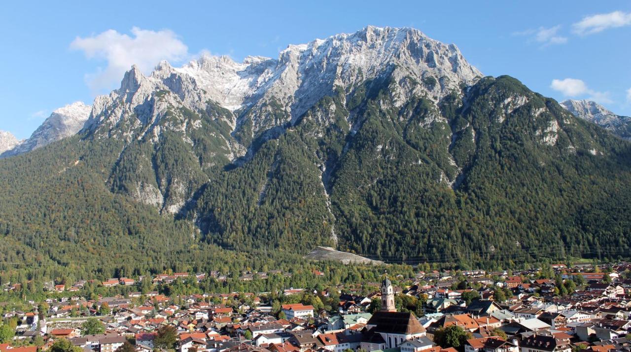 Berggasthof Karntner Alm Hotel Mittenwald Bagian luar foto
